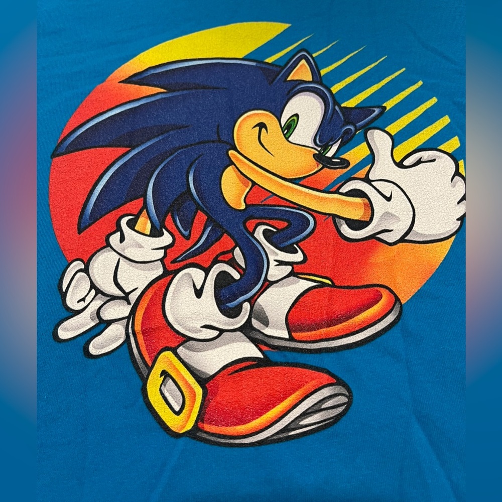Sega Sonic the Hedgehog Cool T-Shirt Size Small Sunset Retro Design Worn ONCE - Picture 2 of 3